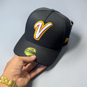 Alternative view of Gorra 2026 World Baseball Classic 9TWENTY Adjustable Negra